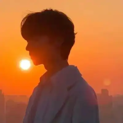 邱湛蓝